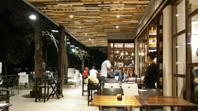 Photos of La Lomiter&iacute;a