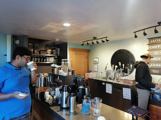 Finlandia Cafe + Bar - Thumbnail