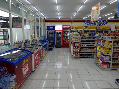 Photos of Indomaret Cage Menjangan