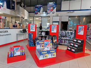 Photo n°3 de Autodistribution à Loyettes (Magasin d'accessoires pour poids lourds)