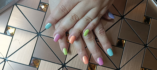 BarTar Nails - Visual