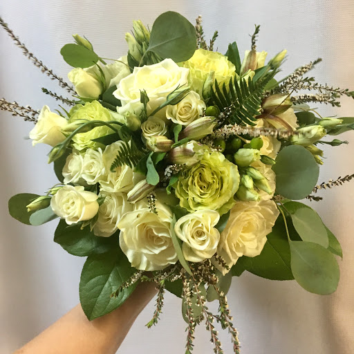 Maxwell's Flowers & Gifts - Thumbnail