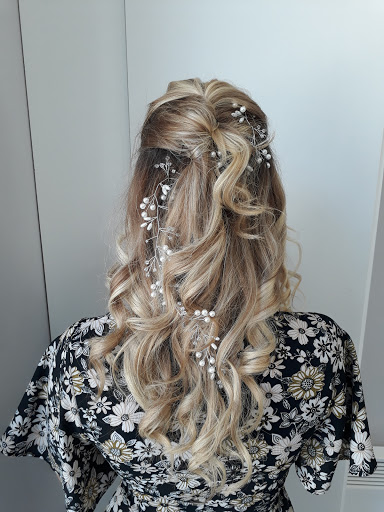 A LA POINTE Coiffure - Thumbnail