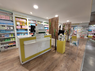 Photo n°2 de PHARMACIE DE CHATEAUNEUF DU RHONE à Châteauneuf-du-Rhône (Pharmacie)