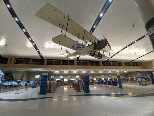 San Antonio International Airport Parking Gallery - United States