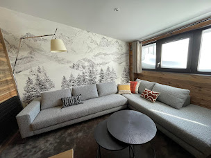 Photo n°1 de Denis Romeggio Sarl à Neuville-sur-Saône (Peintre en bâtiment)