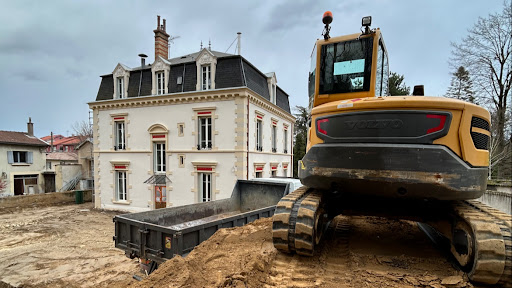 Photo de Maxibat à Saint-Maurice-de-Gourdans (01800)