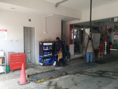 Photos of LAZER - CAR WASH & LUBRICANTS