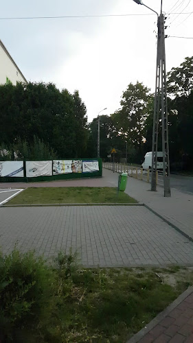 Opinii despre Zespół Szkół Publicznych Nr 2 w Kobyłce în Kobyłka - Szkoła