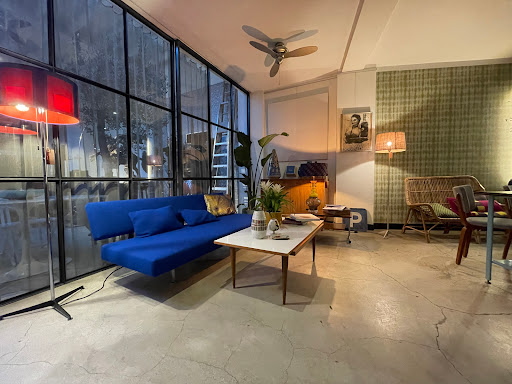 Vintage Design & Co.