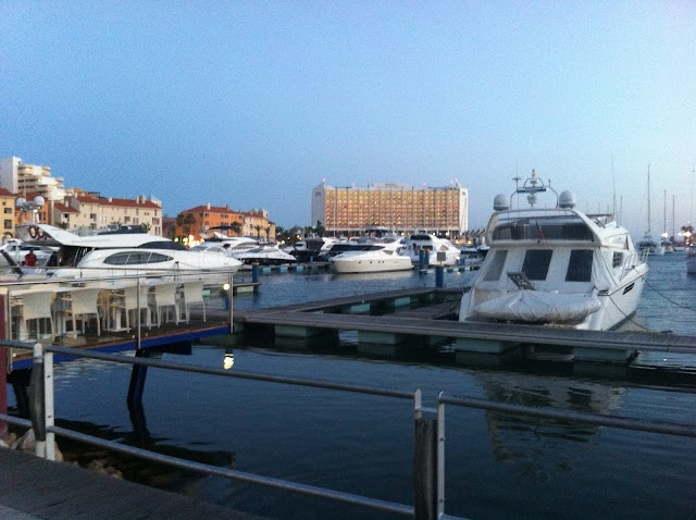 Marina de Vilamoura Yacht Charter | Aluguer de Iates - Just Charters