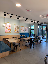 Photo n°30 de Maison Pradier à Dampierre-sous-Brou (Sandwicherie)