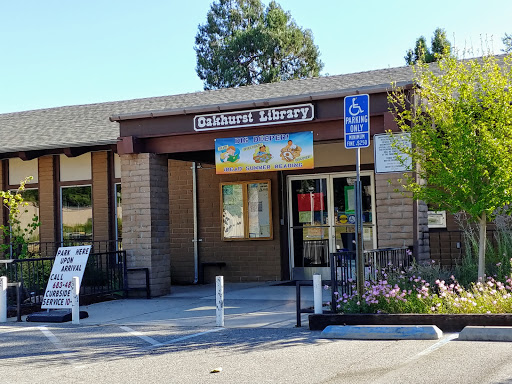 Oakhurst Branch Library