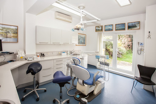 Roseneath Dental Care Logo