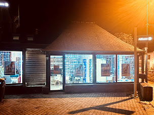 Photo n°6 de Allianz Assurance TINTENIAC - Samuel DAVY à Tinténiac (Compagnie d'assurance moto)