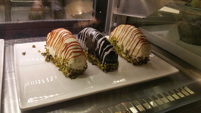 Hale Jale Bütün Mahalle