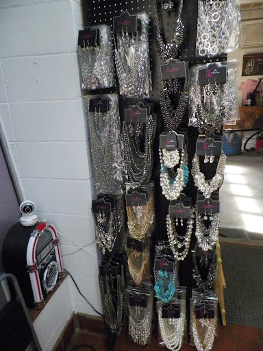 T&D VIP BOUTIQUE Gallery - United States