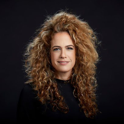 איריס שוורץ עורכת דין משפחה מגשרת