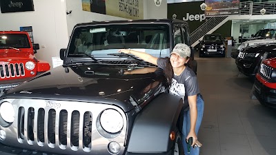 Photos of Jeep Abu Dhabi Corniche Showroom