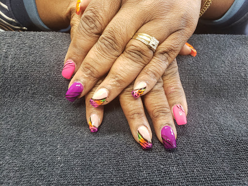 Total Image Hair & Nail Salon Gallery - United States