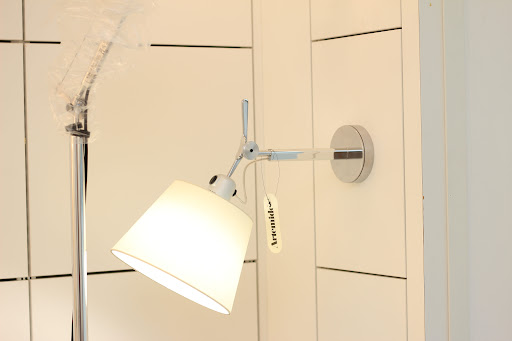 Showroom Napolitano Lighting - Thumbnail
