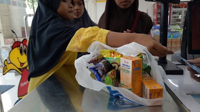 Photos of Indomaret Merdeka