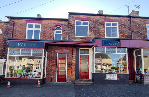 Horsleys - Visual