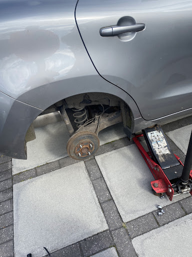 JMR mobile tyre fitting - Thumbnail