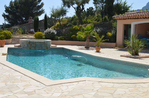 Photo de Concept polyester piscines à Saint-Jeannet (06640)