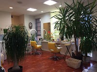 エステと美容室アクアローズ