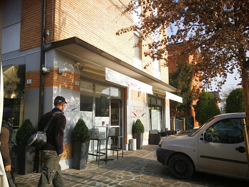 Bar Cafeteria Two Bridges - Thumbnail