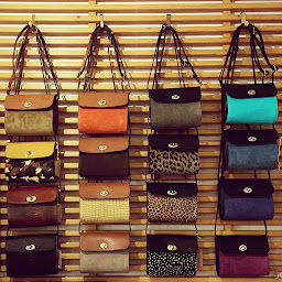 Photo n°20 de Hexagone à Aigues-Mortes (Artisanat)