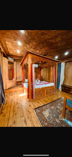Gallery image 13