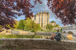 Photo n°16 de Mairie de Châteaudun à Châteaudun (Hôtel de ville)