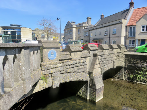 Calne Wharf bridge - Thumbnail