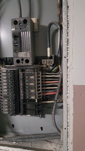 E Smith Electrical Services LLC - Visual