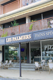Photo n°4 de Les Palmiers Cavalaire le Parc Pizzeria à Cavalaire-sur-Mer (Pizzas à emporter)