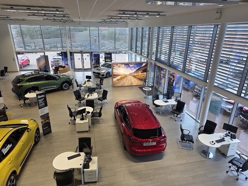 Vertu Ford Shirley photo 2