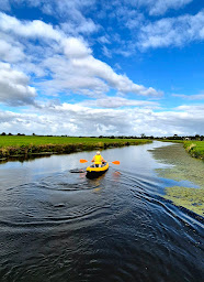 Photo n°1 de Tchak Aventures ( balade en paddle et canoe kayak sur l'Aure) à La Cambe (Organisateur d’activités de plein air)