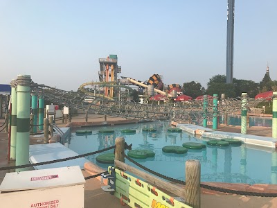 Six Flags Hurricane Harbor