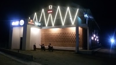 Photos of Lion's Den