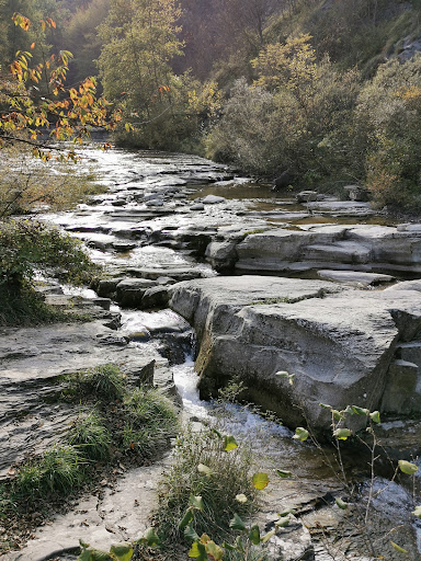 Saw Waterfall - Thumbnail