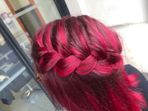 Photo n°7 de relax coiffure johann à Saint-Michel-en-l'Herm (Salon de coiffure)