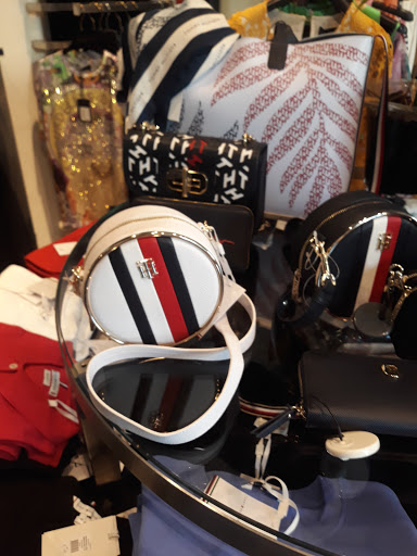 Muschio & Miele Luxury Shopping - Thumbnail