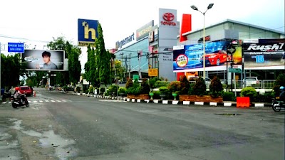 Photos of Auto 2000 Kediri Hasanudin