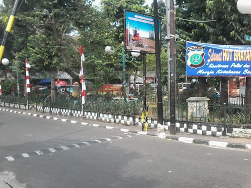 Taman Segitiga Johar Baru, Author: Maulana Ashadi Noor