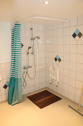 Photo n°33 de La Maison des Druides & camping Le Jardin des Druides à Rouperroux (Piscine)