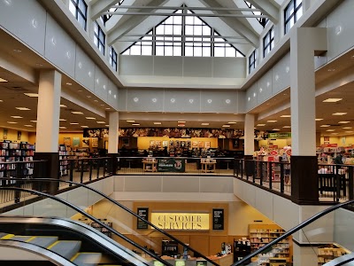 Barnes & Noble