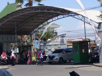 Photos of UIN Maulana Malik Ibrahim South Entrance