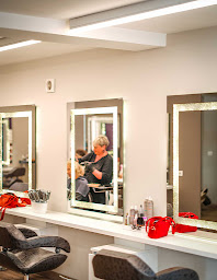 Photo n°8 de Mandji Coiffure à Albi (Salon de coiffure)